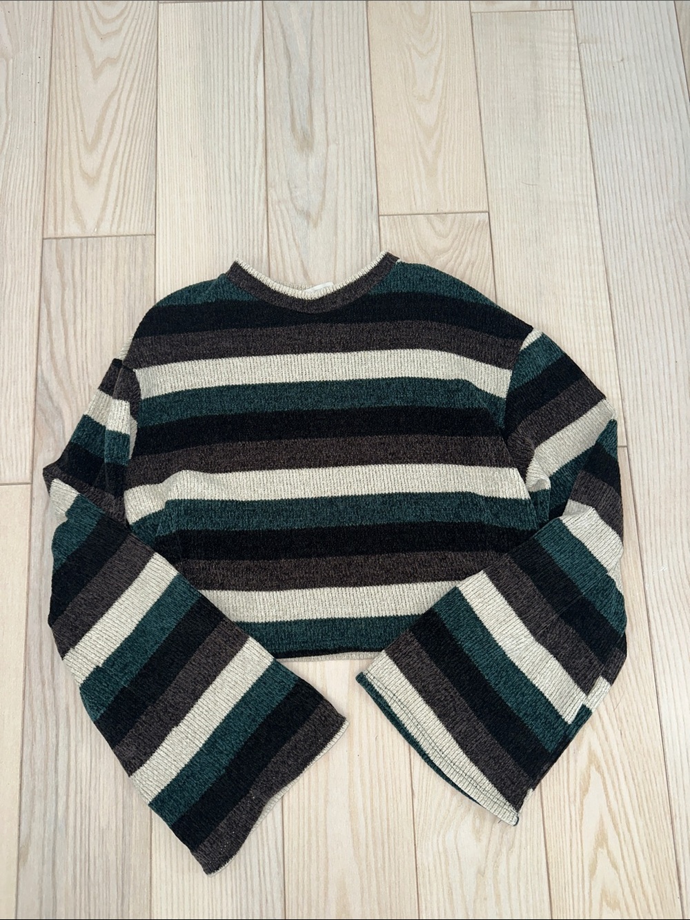 Urban Renewal xs Striped cropped Crewneck Sweater in Teal, Cream & Black